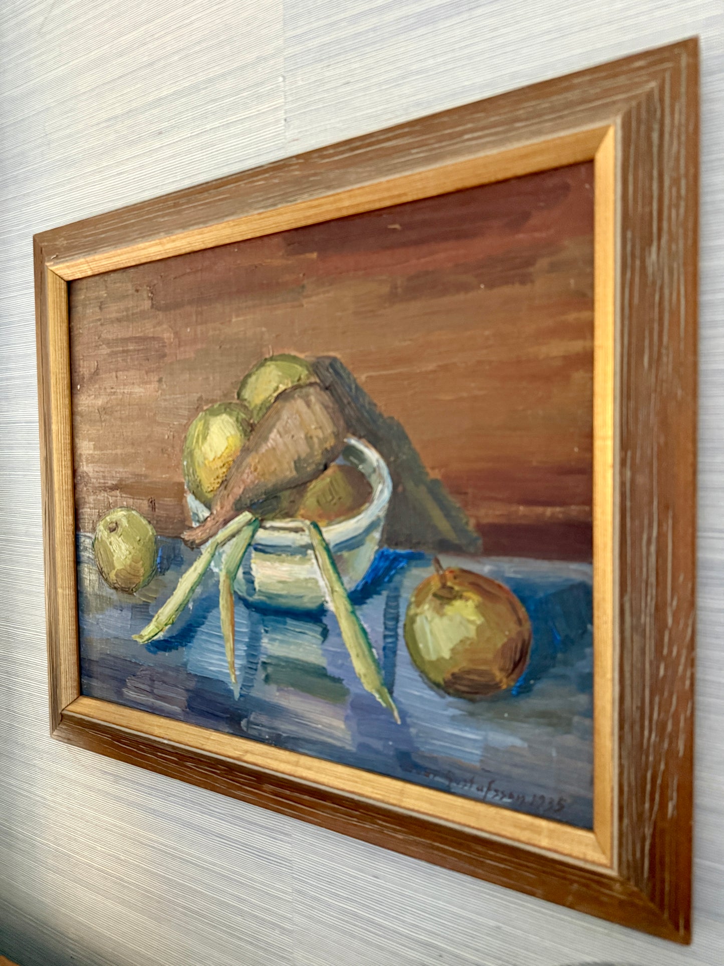 1935 Expressionist Still Life of Apples, Carrots and Peas in Wood Frame