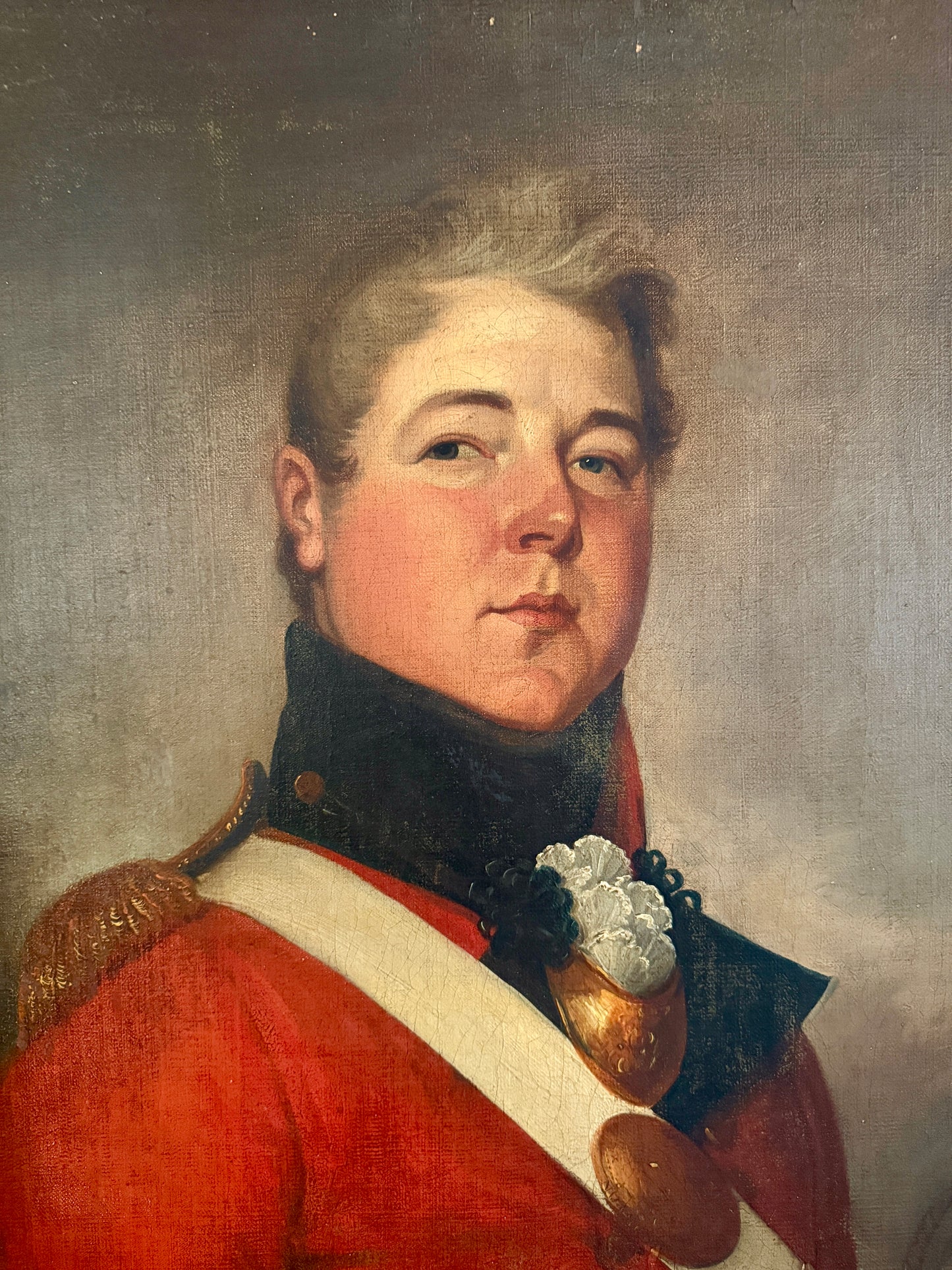 Early 19th Century Portrait of a British Officer Oil Painting in Georgian Giltwood Frame