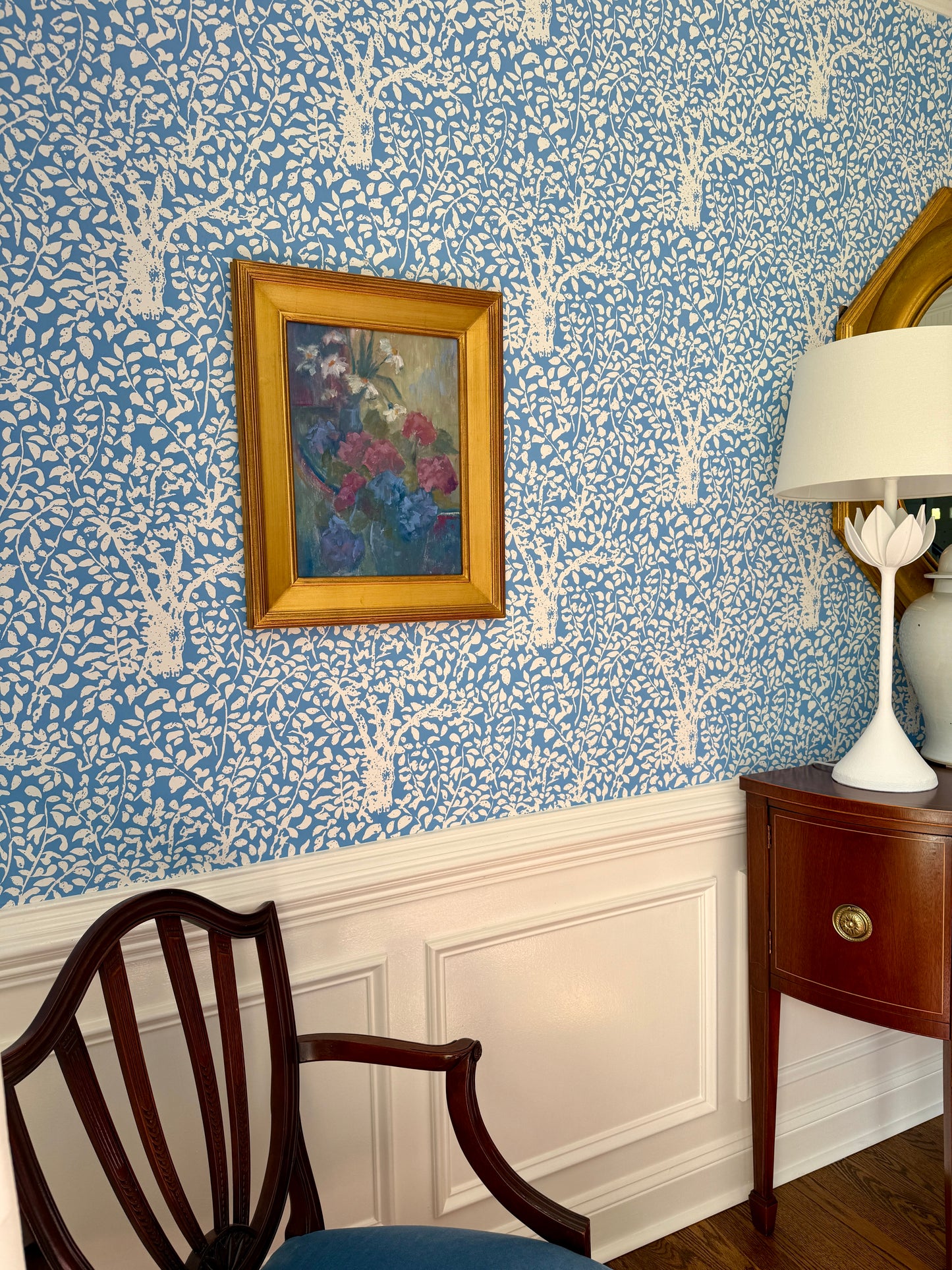 Vintage Hydrangea Floral Still Life Oil Painting in Gold Frame