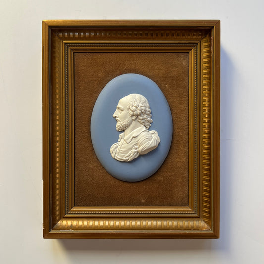 Wedgwood Portrait Medallion of William Shakespeare Mounted on Brown Velvet in Gold Frame