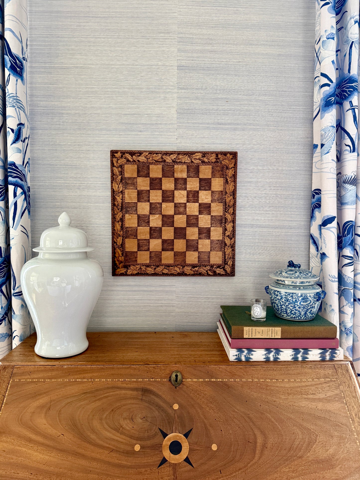 1902 American Hand Made Pyrography Wooden Holly Berry Game Board